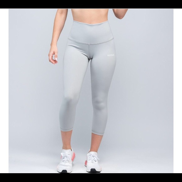 Modus Apparel Sculpt Capris - Picture 2 of 8